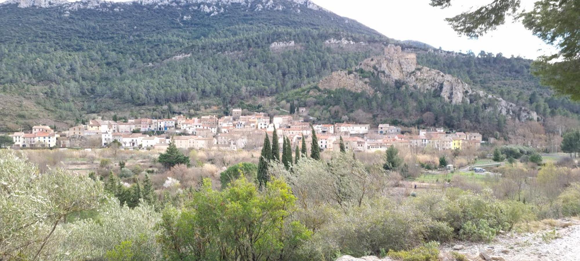 Gite Rue Tranquille Padern Esterno foto